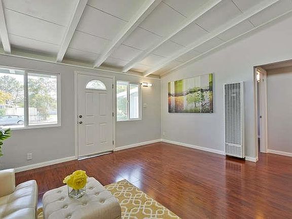 4th image of 339 Greenlake Dr