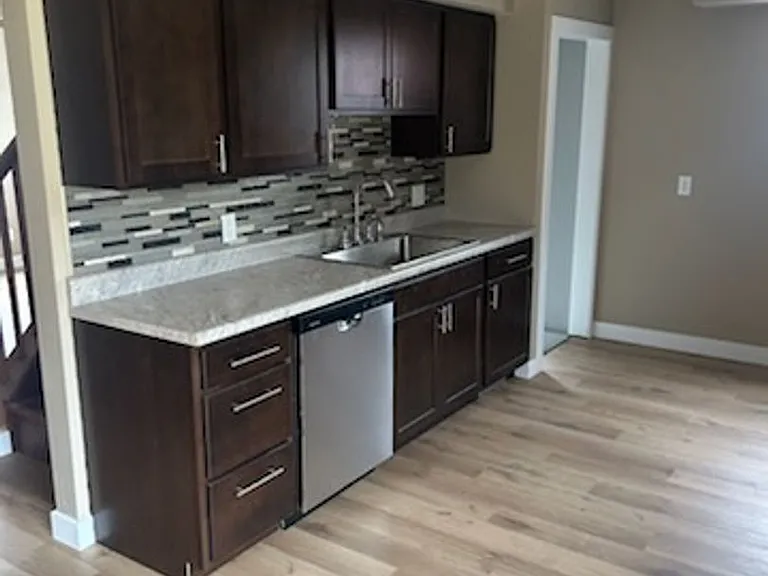 3137 S 2nd St — Photo 5