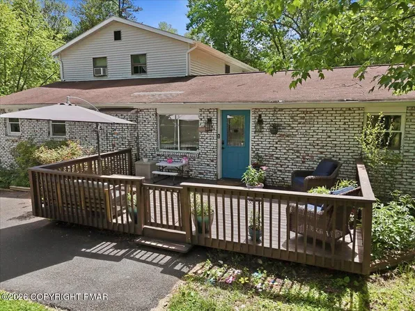 1127 Mattioli Rd, Bartonsville, PA 18321