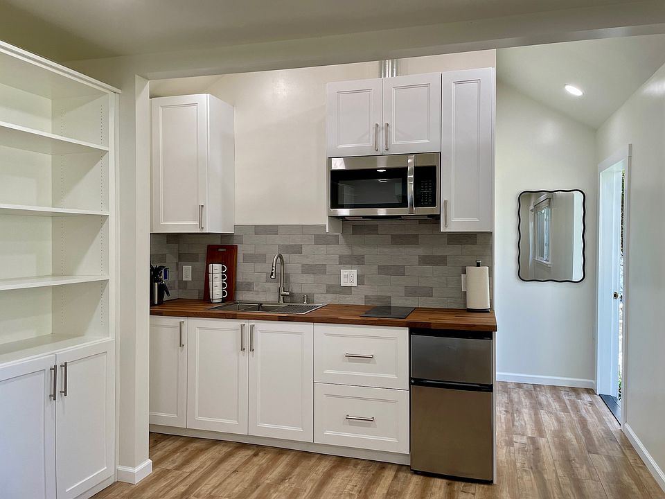 1st image of 406A Central Ave