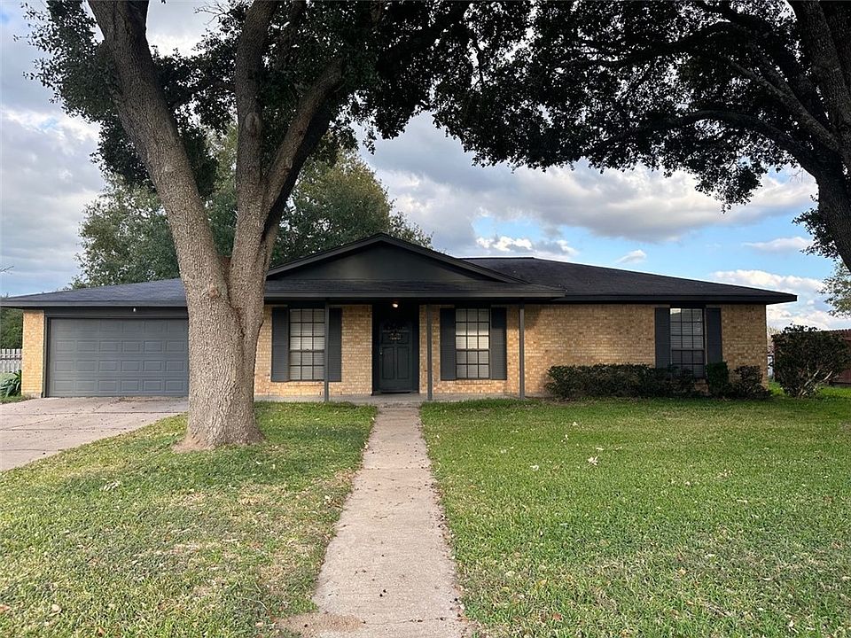 1st image of 1427 Pin Oak Dr