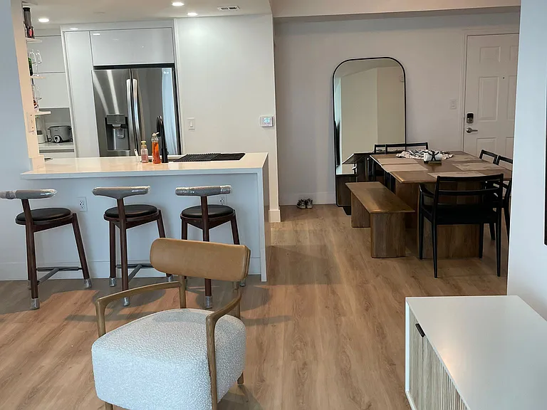 275 NE 18th St #Penthouse 05 — Photo 10