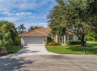 819 Willow Springs Ct, Naples, FL 34120