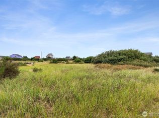 438 S Portal Loop SW, Ocean Shores, WA 98569