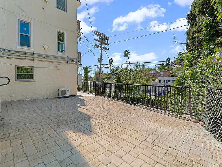 3212 Hamilton Way #10 — Photo 13