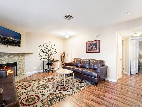 4th image of 1321 Cinder Rock Dr Unit 202