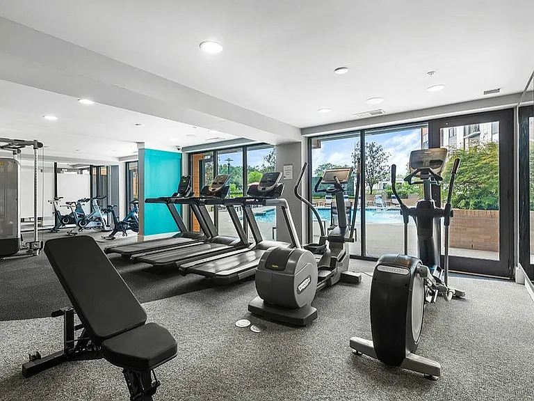 Gym at Cottonwood Westside in Midtown
