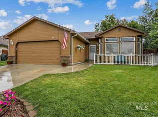 2232 E Chateau Dr, Meridian, ID 83646