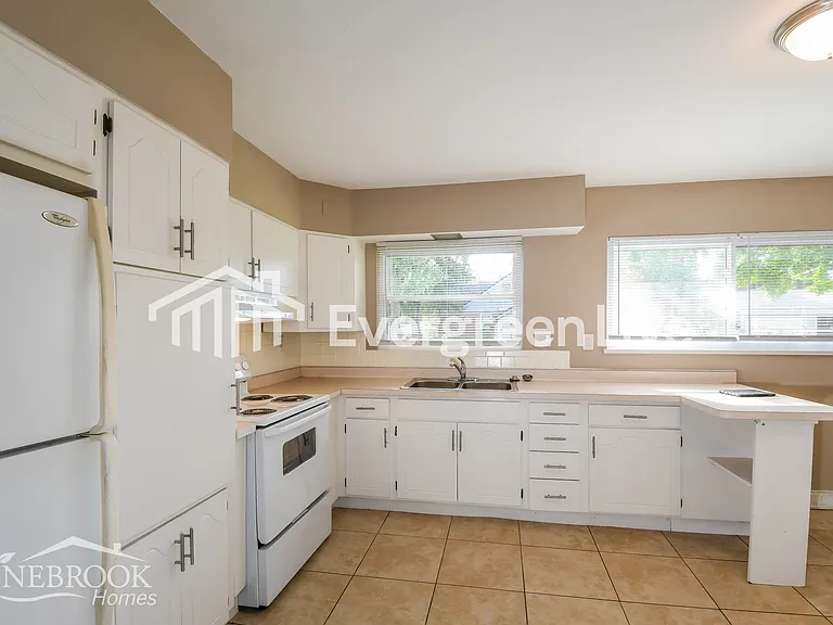 4 Blanchette Dr — Photo 7