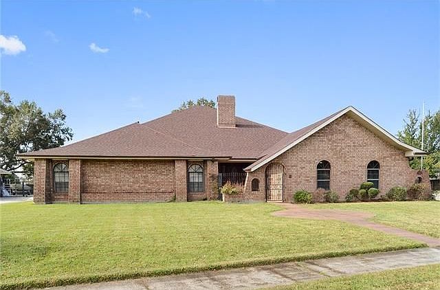 1st image of 1028 Parc Helene Dr