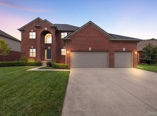51783 Mauro Ln, Macomb, MI 48042