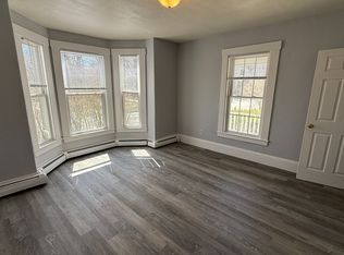 24 Hanson St APT 1, Dover, NH 03820
