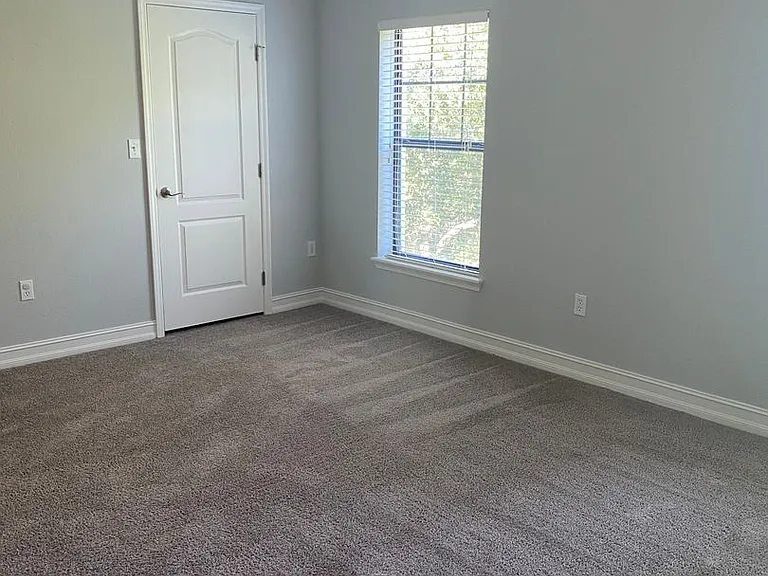 3720 Messina Dr — Photo 26