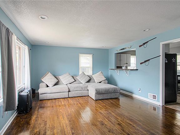 5th image of 3004 Orville Ave