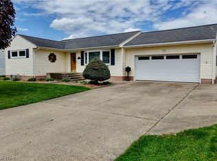 1328 Canoe Ln, Coshocton, OH 43812