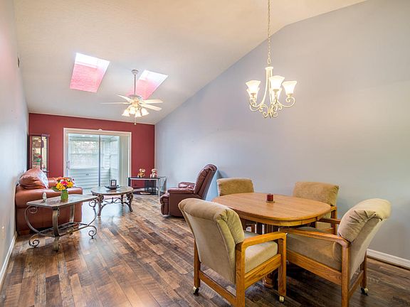 4th image of 4026 Marlberry Ln