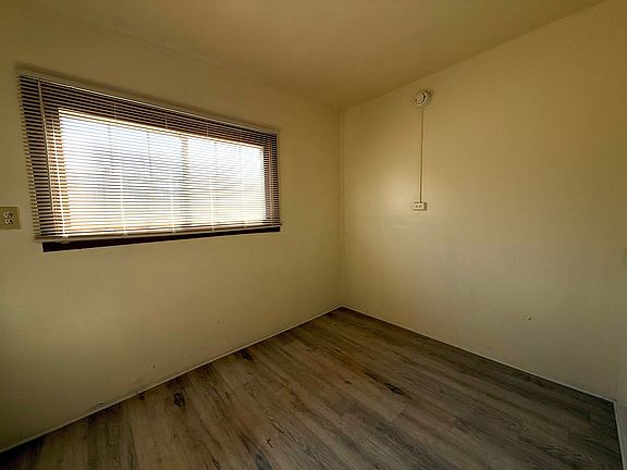 5th image of 2013 E Stella St Floor 1
