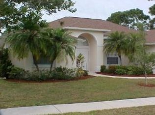 2633 Aston Cir, Melbourne, FL 32940