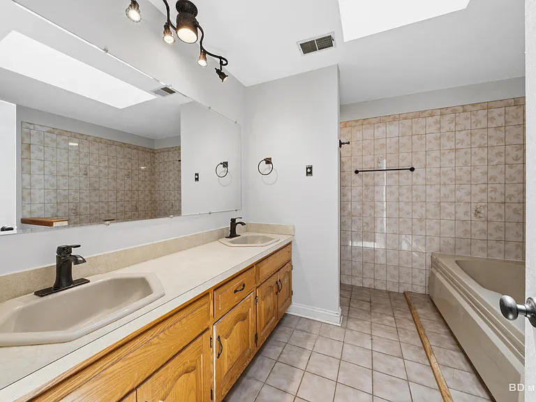 13025 Silver Fox Dr — Photo 12