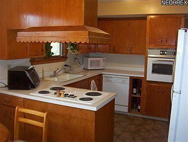 5th image of 820 Edenridge Dr
