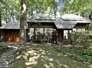 312 Shadow Walk, Falls Church, VA 22046