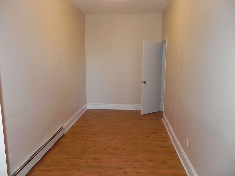 Living room/Bedroom