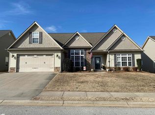 116 Dewfield Ln, Boiling Springs, SC 29316