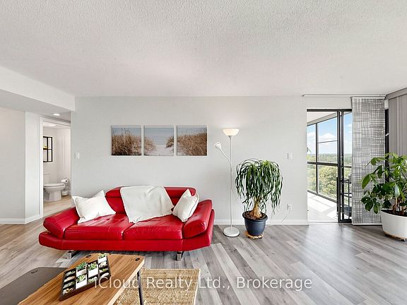 5th image of 1230 Marlborough Ct #1005