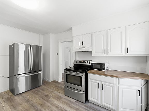 5th image of 107 Charles Ave #2