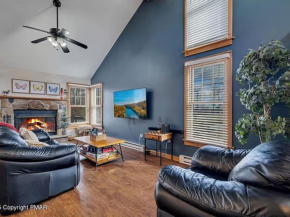 5th image of 164 Pine Ct