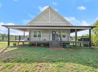 8974 Skitts Mountain Rd, Lula, GA 30554