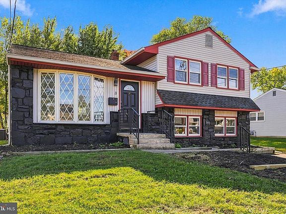 4th image of 8 Great Oak Rd