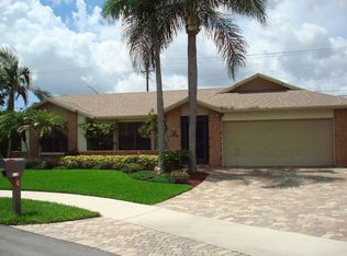 4124 NW 1st St, Deerfield Beach, FL 33442