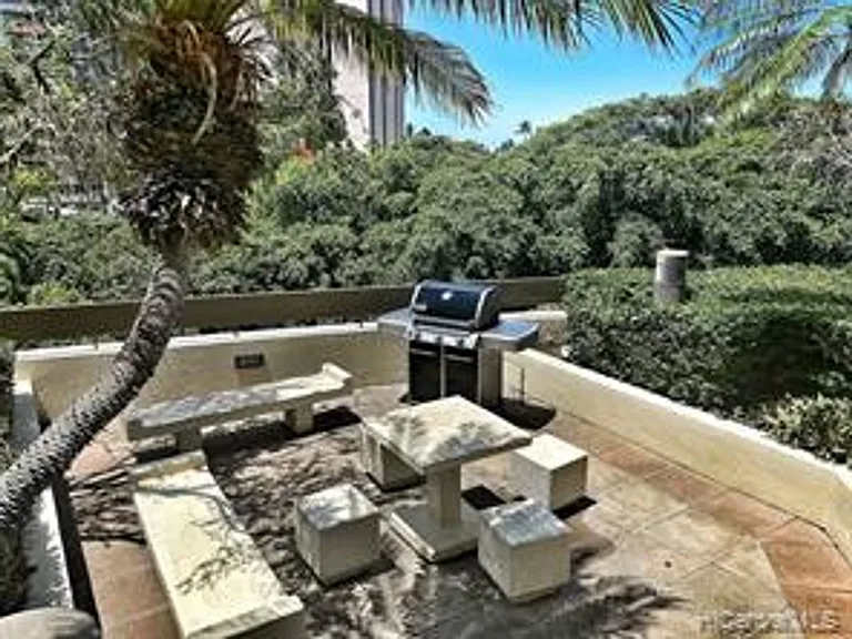 1650 Ala Moana Blvd — Photo 18