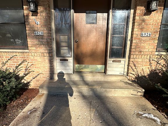 2nd image of 6928 Terrace Ct