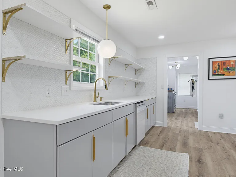 1211 Old Folkstone Rd — Photo 12