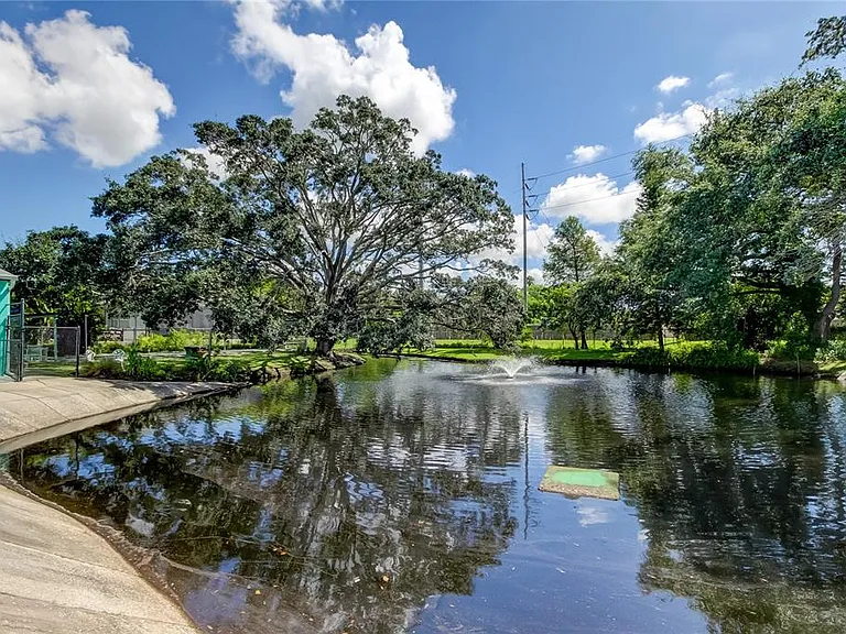 1008 Heron Ct — Photo 49