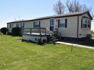 615/617 School St, Plano, IA 52581