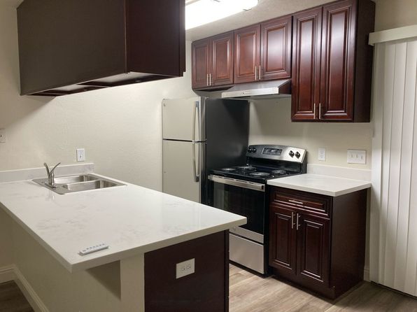 1161 E Yosemite Ave #8
