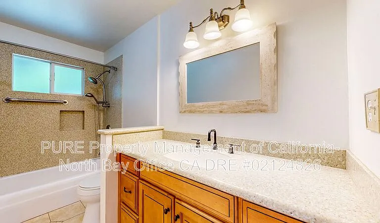 5617 Dupont Dr — Photo 15