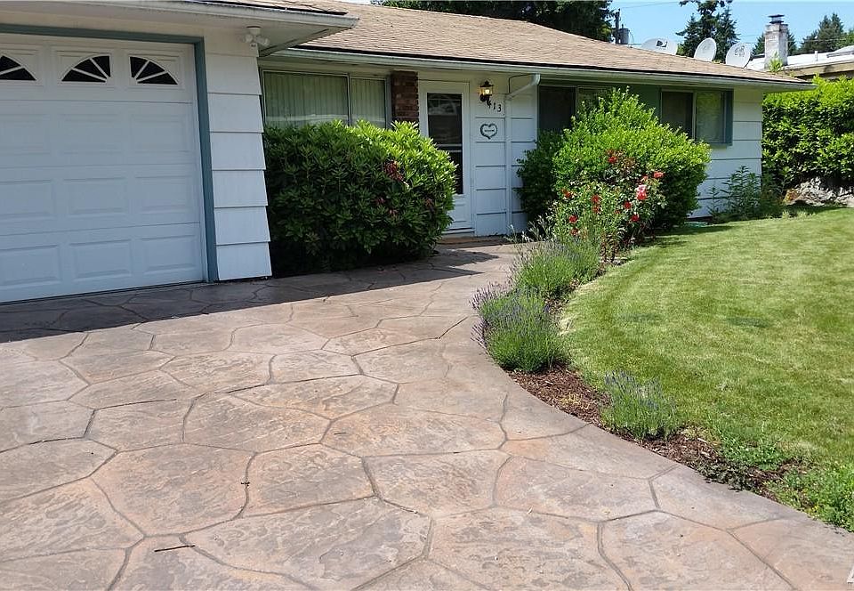 1st image of 413 155th Ave SE