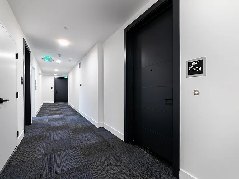 11500 Emelita St #303 — Photo 8