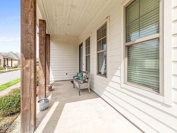 5th image of 102 Long Cay Dr