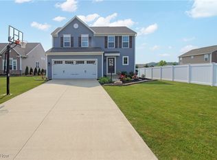 9388 Nash Ln, North Ridgeville, OH 44039