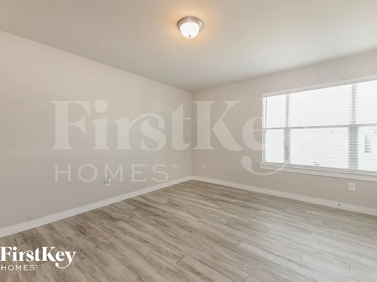 322 Nima Ln — Photo 13