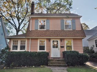 72 Adams Pl, Glen Ridge, NJ 07028