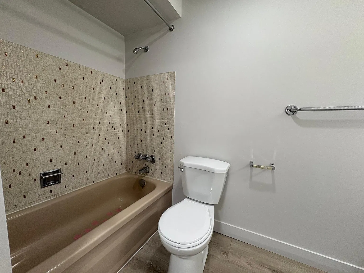 1 bed, 650 sqft, $1,600 — Photo 4