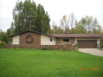 REDUCED REDUCED Looking at all reasonable offers!! Come ENJOY the COUNTRY here in this GORGEOUSSPACI