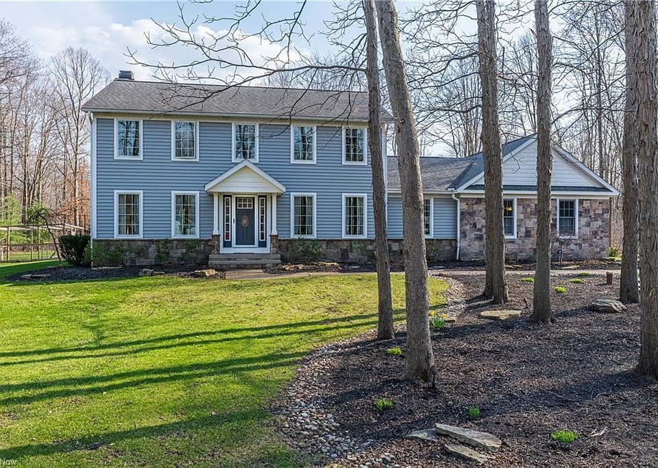 1st image of 11885 Quail Woods Dr