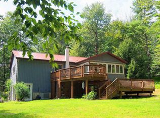 422 Neyhart Rd, Stroudsburg, PA 18360